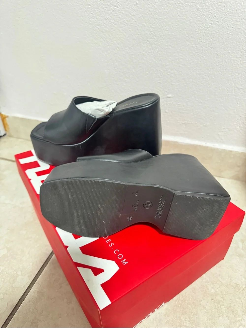 Black Platform Slide Wedges for Women - Sleek Open-Toe Slip-Ons